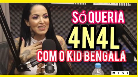 Kid Bengala apresenta a Elisa Sanches, no Ensaio.